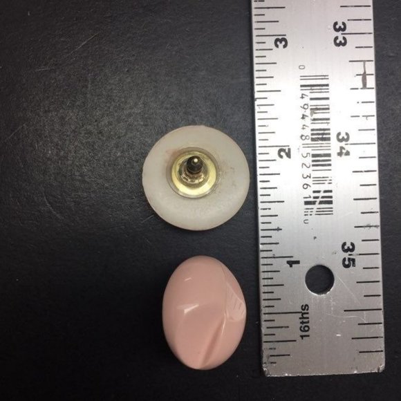 Peach Pink Pierced Earrings Pale Retro Vintage Round Acrylic Barbie - Picture 4 of 4